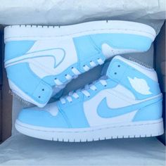 The Baby Blue Custom Air Jordan 1 is a unique spin on a classic silhouette. Featuring a baby blue colorway, this shoes bring a fresh and modern aesthetic to any outfit. With its iconic Jordan design, this custom shoe adds style and attitude to any look. iends, family, that special someone, or yourself ✨ - Exactly as shown in the pictures. - Brand New & Authentic. 💯  - Hand Painted with attention to detail. 👨‍🎨  - Waterproof and Flexible. ❤️  - Unisex model. Please refer to the Size Chart. Air Jordan 1 Custom, Jordan 1 Custom, Blue Air Jordan 1, Jordan Design, Custom Air Jordan 1, Nike Shoes Women Fashion, Nike Fashion Shoes, Preppy Shoes, Blue Jordans