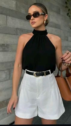 Summer Hangout Outfits, Elegant Shorts Outfit, Summer Hangout, Casual Oufits, Europe Outfits, Causal Outfits, Effortlessly Chic Outfits, Disco Outfit, New Closet