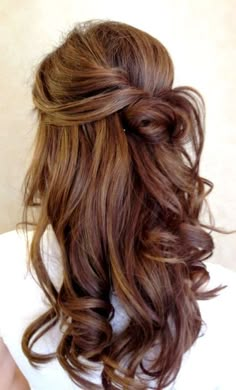 Third option; worried curls won't last. Princess Beauty, Everyday Hair, Elegant Wedding Hair, Fishtail Braid, Trendy Hair, Brown Hair Colors, Great Hair, Hair Care Tips