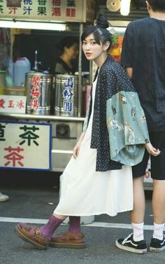 Mode Harajuku, Moda Kimono, Fashion Minimalist, Neue Outfits, Japanese Street Fashion, Mori Girl, Mode Inspo, 가을 패션, Japan Fashion