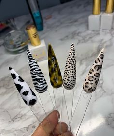 How To Do Animal Print Nails, Animal Prints Nail Art, Colorful Cheetah Print Nails, Nail Art Animal Print, Animal Print Nail Designs, Giraffe Nails, Safari Nails, Zebra Nail Art, Cheetah Print Nails