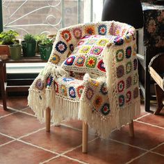 Granny Square Crochet Blanket With Tassels Fringe Blanket, Tassel Blankets, Colorful Blanket, Crocheted Blanket, Blanket Sofa, Floral Blanket, Crochet Granny Square Blanket, Crochet Daisy, Knitted Afghans