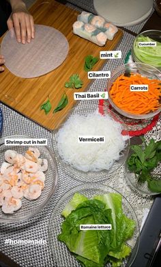 Vietnamese Shrimp Summer Rolls - The Ultimate Guide Healthy Spring Rolls Recipe, Fresh Spring Rolls Recipe, Healthy Spring Rolls, Shrimp Summer Rolls, Vietnamese Shrimp, Vietnamese Summer Rolls, Peanut Dipping Sauce, Shrimp Spring Rolls