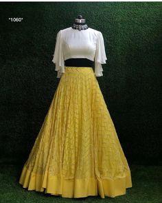 👉 Georgette lehenga with sequence work + canvas patta attach 👉 Japan crepe silk blouse ( 1.5 meter Un stitch ) Ready to ship 👍 White Lehenga Choli, Lehenga Choli Latest, Haldi Dress, Haldi Outfits, Crop Top Lehenga, Haldi Outfit, Function Dresses, Georgette Lehenga, Long Gown Design