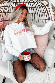 You're Gonna Love This "I'd Date The Hell Out Of Me" Graphic! Prices Starting At $25, FAST AND FREE US SHIPPING! Date Me, Perfect Date, Juniors Jeans, Crop Tee