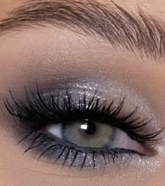 Silver Eye Makeup Green Eyes, Smokey Eye Makeup For Blue Green Eyes, Homecoming Eye Makeup Black Dress, Makeup Looks Grey Eyes, Make Up For Dark Blue Outfit, Natural Eyeshadow Looks Step By Step Blue Eyes, Ball Makeup Blue Eyes, Light Grey Smokey Eye Makeup, Smokey Eye Makeup With Blue