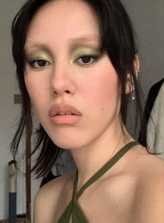 Green Makeup, Creative Makeup Looks, Makeup Pictures, Editorial Makeup, Makeup Goals, Prom Makeup, Gorgeous Makeup