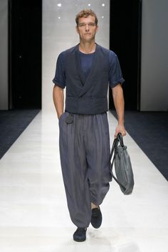 Giorgio Armani Spring 2025 Men's Ready-to-Wear Collection ]PHOTOS] Show Collection, June 2024, Fashion Show Collection, Spring Style, Milan Fashion, Primavera Estate, Men's Style, Business Fashion