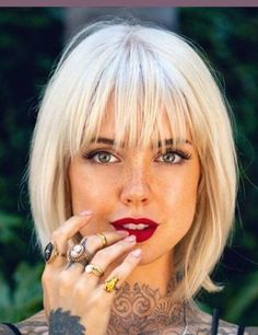 Fringe Bob Haircut, Fringe Hairstyle, Κούρεμα Bob, Short Haircut Styles, Medium Hairstyles, Fringe Hairstyles