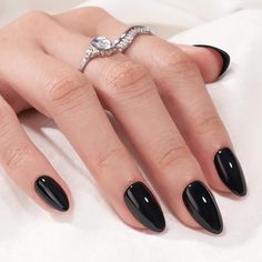 Trendy Gel Nails, Natural Fake Nails, Black Press On Nails, Halloween Glam, Black Almond Nails, Press On Nails Almond, Boho Cactus, Soft Gel Nails