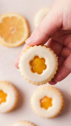 woman making lemon shortbread cookies filled with lemon curd Lemon Curd Biscuits, Best Lemon Cookies Recipes, Biscuit Cookies Recipe, Stuffed Lemon Cookies, Cookies Lemon Curd, Dessert With Lemon Curd, Recipes Of Desserts, Gourmet Cookies Recipes, Lemon Curd Cookies Recipe