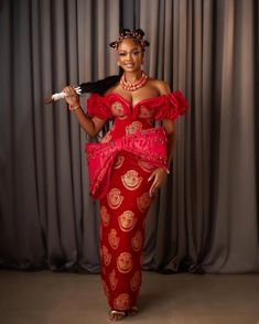 Igbo traditional bridal look trending now you will love Igbo Traditional Wedding Dress, Asoebi Bride, Igbo Dress, Igbo Traditional Attire, African Bride Dress, Nigerian Attire, Nigerian Traditional Attire, Traditional Shoot