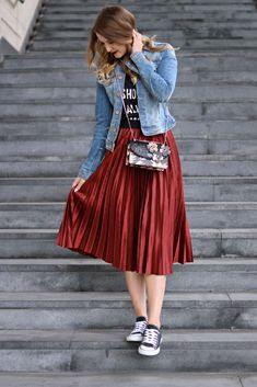 Red Pleated Skirt, Pleated Skirt Outfit, Long Skirt Outfits, Spring Look