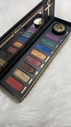 Limited edition palette No longer sold Has been Swatched doesn't have a box May have scuffs from storage Kat Von, Kat Von D, Makeup Nails, Eyeshadow Palette, A Box, Limited Edition, Nails, Makeup, Gold