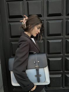 wanna set this tone for your Thursday?#ecosusi#Briefcase#OOTD Vintage Briefcase, Briefcase Women, Fashionable Accessories, Lady Style, Future Wardrobe, Work Fits, Harry Potter World, Bags And Purses