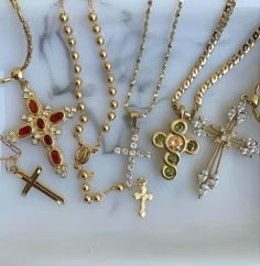 Layered Necklaces Gold Crystals, Maxamilist Jewelry Gold, Lots Of Jewelry Aesthetic, Jewelry Black Women, Xoxo Jewelry, Dope Jewelry Accessories, Eclectic Jewelry, Jewelry Accessories Ideas, Best Tattoo Designs