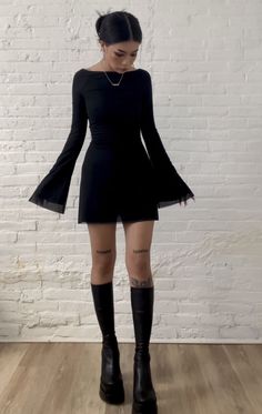 Winter Night Out Dress, Black Dress Outfit Edgy, Cottagecore Club Outfit, 1975 Concert Outfit Plus Size, Emo Outfits For Concerts, Fancy Edgy Outfits, Cute Going Out Outfits Night Winter, Flare Sleeves Dress, Sleek Goth Fashion