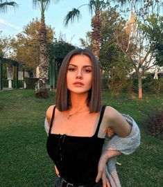 10 In Hair Length, Short Haircut Lengths, Straight Lobs Shoulder Length, Short Hair Cuts Straight Cut, Short Hair Pics Aesthetic, Short Straight Hair Oval Face, Short Brown Hair Middle Part, Short Hair Poses Instagram, Long Bob Straight Hair