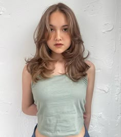 90s blowout hair is making its comeback! If you love fun and fierce looks with a ton of bounce and volume we know that you’re going to fall in love wi... 90s Blowout With Fringe, Short Hairstyle Blowout, 90s Blowout Red Hair, Volume Blowout Medium Hair, 90s Cut Hair, Medium Length 90s Haircut, Fall Hair Cuts 2023 Trends, Shoulder Length Blowout Hair, Blowout On Medium Length Hair