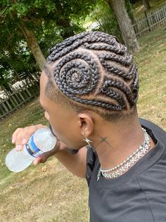 By @ lashaestyles on IG Zig Zag Braids, Head Braid, Cornrows Natural Hair, Braid Styles For Men