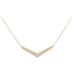 This gorgeous 14k yellow gold beaded chevron bar necklace dripping with brilliant diamonds is sure to put a smile on anyone's face! This necklace looks beautiful worn by itself and also looks wonderful in a necklace stack. This necklace would make a wonderful gift for your loved one or yourself! The details for this beautiful necklace are listed below: Metal Quality: 14k Yellow Gold Pendant Style: Chevron Bar Diamond Shape: Round Diamond Total Weight: .11 Carats Diamond Clarity: S12 Diamond Colo Diamond Bar Necklace, Chevron Necklace, Diamond Bar, Star Jewelry, Yellow Gold Pendants, Beautiful Necklace, Rose Gold Necklace, Brilliant Diamond, Bar Necklace