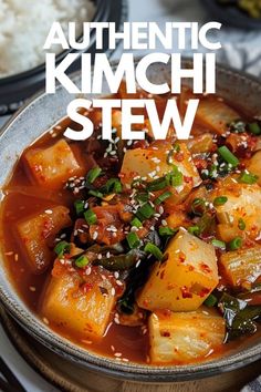 This traditional & authentic Korean kimchi stew is so warming and comforting, and it makes a fantastic dinner idea for lovers of Korean food. Best of all, it's easy to make! Korean Recipes For Beginners, Korean Authentic Food, Korean Recipes Authentic, Recipes With Kimchi, Korean Kimchi Stew, Yum Bowls, Kimchi Stew Recipe, Korean Stew, Kimchi Recipes