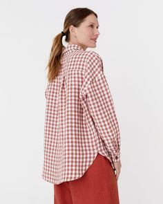 Oversized linen shirt SUMBA in Clay Gingham | MagicLinen Spring Plaid Linen Shirt, Casual Linen Blouse For Fall Gatherings, Fall Linen Blouse For Casual Gatherings, Linen Blouse For Casual Gatherings In Fall, Fall Linen Button-up Shirt, Fall Linen Shirt With Pockets, Linen Shirt For Daywear In Fall, Linen Shirt For Fall Daywear, Fall Linen Blouse With Button Closure