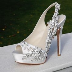 White Satin Slingback Bridal Heels Rhinestone Peep Toe Platform Pumps for Wedding | FSJ #loafers #shoes #shoesaddict #shoes #heels #customshoes #fashionweek #flats #shoepolish #casualoutfit #instashoesaddict #womensloafers #classy #trendyfashion #shoeslovers #shoescollection #flatshoes#shoesholic #shoeslove #blacshoes #classyfashion#classyandfashionable #classyandfabulous Heaven Wedding, Simple Wedding Shoes, White Stiletto Heels, High Hills, Sparkly Wedding Shoes, Converse Wedding Shoes, Heels Rhinestone, Wedding Shoes Sandals, Hak Tinggi