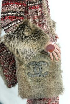 Mode Chanel, Chanel Couture, Chanel Accessories, Chanel Fashion, Classy And Fabulous, Fur Fashion