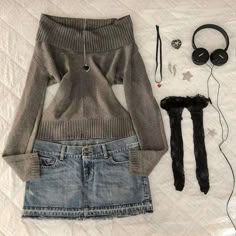 Urban beauty solid color pattern knitted sweater rock aesthetics Y2K top one shoulder silm punk Temptress Aesthetic Outfits, Coquette Casual Outfit, Grunge Skirt Outfit, Downtown Outfits, Outfit Inspo Casual, Retro Streetwear, Swaggy Outfits, Grunge Goth, Cute Everyday Outfits