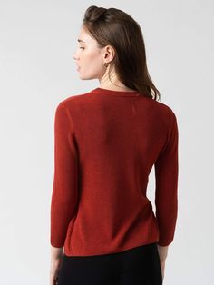 - Honeycomb Knit Sweater in Burnt Orange.- Made with super soft eco friendly fabric.- Elegent slim fit.- Full length sleeves.- Works perfectly over jeans and skirts. Rib Sweater, Women's Sweaters, Leather Trousers, Ribbed Knit Sweater, Trending Today, Eco Friendly Fabric, Viscose Fabric, Ribbed Sweater, Jumper Sweater