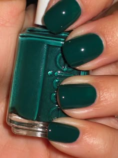 Have a glimpse at this list of top 10 Essie nail polishes. You are going to try one of them for sure. Christmas Nail Colors, Neat Nails, Nail Swatches, Unghie Nail Art, Live Beautiful, Nail Decor, Green Nail Polish, Green Nail, Best Nail Polish