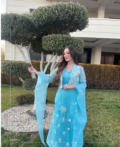 kurdish dress,jli kurdi,جلی کوردی, زى الكردي،traditional kurdish clothes, kurdistan, 2023 Kurdish Fashion, Anime Warrior, Warrior Girl, Feminine Beauty, Beauty Art, Beautiful Outfits, Anime