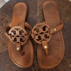 Brown Thong Sandals. Logo On Foot Bed. Brand New. Womens Slides Sandals, Foot Bed, Slides Sandals, Womens Slides, Shoes Brand, Brown Sandals, Thong Sandals, Tory Burch Shoes, Cute Shoes