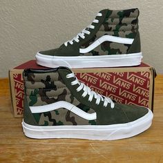 Reasonable Offers Are Welcomed Brand New In Box No Lid Camouflage Men’s Size 9 Or Women’s Size 10.5 Sk8 Hi Shoes Vans, Vans Sk8 Hi, Vans Black, Sk8 Hi, Vans Sk8, Mens Vans, Vans Shoes, Mens Shoes Sneakers, Black Green