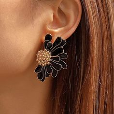 Magical Flower Statement Earrings Brand New Size: 3.4cm*5cm (1.33in*1.96in) Weight:23g/0.81oz Anthropologie Sold Out Online! Nwot Bundle For A Discount: Add 3 Or More Items To Your Bundle And 15% Off Will Be Automatically Applied! Black Metal Flower Jewelry, Trendy Black Flower-shaped Jewelry, Black Flower-shaped Metal Jewelry, Black Flower Earrings For Gift, Elegant Black Earrings For Spring, Spring Gift: Black Jewelry, Black Flower Earrings As Gift, Black Flower Shaped Earrings For Gift, Black Flower-shaped Earrings For Gift