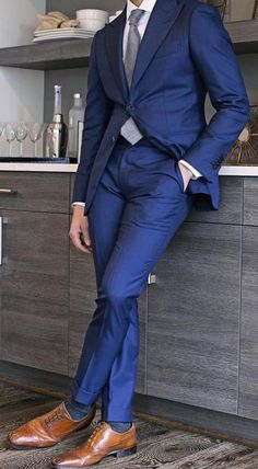 Follow our board for daily style inspiration! Blue Suit With Tie, Blue Suit Brown Shoes, Men Suits Blue, Blue Suits, Navy Blue Suit, Mens Fashion Urban, Shirt Tie