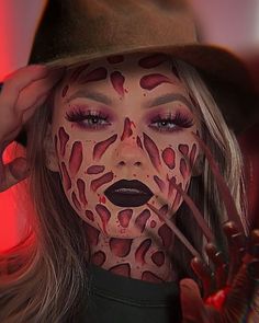 Freddy Krueger Makeup, Bad Photoshop, Black Liquid Lipstick, Halloween Couple Costumes, Dark Makeup Looks, Halloween Coustumes, Hot Halloween Outfits, Halloween Couple, Couple Costumes