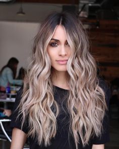 . Κούρεμα Bob, Wavy Hairstyles Tutorial, Long Shag Haircut, Perfect Hair Color, Brunette Balayage, Hot Hair Colors, Hairstyle Tutorials, Dye Hair