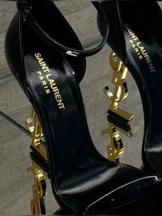 #yslshoes #yslstyle #ysl #saintlaurentparis #heels #shoes Heels Aesthetic, Chique Outfits, Dark Feminine Aesthetic, Girly Shoes, Feminine Aesthetic