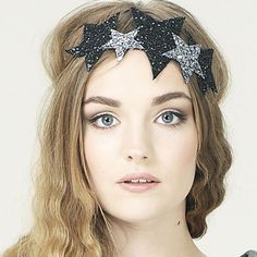 How To Wear Headbands, Hair Clips Diy, Star Headband, Alternative Bridal, Elastic Headband, Glitter Stars, Elastic Headbands, Diy Hair Accessories, Black Hole