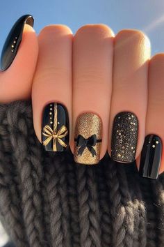 Nails Short And Simple, Fun French Tips, Black Christmas Nails, Square Gel Nails, Black Gold Nails, Christmas Merry And Bright, Elegant Goth, Cute Nail Polish, New Years Nail Designs