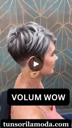 52K views · 667 reactions | Descopera volumul in tunsoare pixie | 📢 Comentează dacă și tu ai încercat această tunsoare modernă sau dă tag unei prietene care ar adora acest look!

#tunsori #pixie #cenusiu #frumusete #volum | By Tunsori la moda | Facebook