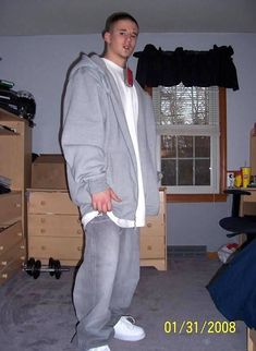 200s Older Brother Core, 2000s Older Brother Core Outfits, Older Brother Core Outfit, Baggy Hoodie Outfit, Older Brother Aesthetic, Skater Boy Hair, 2000s Older Brother, 2008 Aesthetic, 2000s Hip Hop Fashion