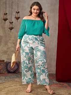 Boho Plus Size Outfits, Outfits Gorditas, Summer Outfits Y2k, Boho Plus Size, Modest Summer Outfits, Floral Print Pants, Cuffed Top, Classy Casual Outfits, Printed Trousers