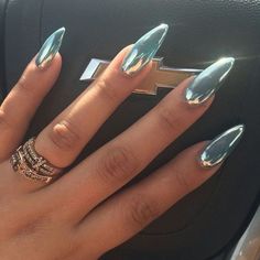 Nails Olive, Nails And Rings, Chrome Nail Polish, Chrome Nail Art, Hacks Beauty, Latest Nail Trends, Chrome Nail, Nail Stuff