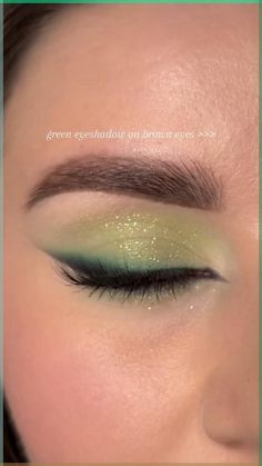 Green eyeshadow on brown eyes >>> | rate this look 0-10 🫠 80s Makeup Green Eyes, Green Inspired Makeup Look, Green Makeup Inspo Aesthetic, Green Pastel Makeup, Color Eye Shadow Ideas, Brown Eye Green Eyeshadow, Hoco Green Makeup, Green Pastel Eyeshadow