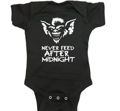 Gremlins Baby One Peice "Never Feed After Midnight" Bodysuit Gothic Baby Clothes, Goth Baby Clothes, Punk Baby, Gothic Baby, Goth Baby, Baby Bats, Baby Closet, After Midnight