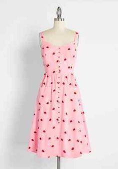 Great shopping ideas for Unique Vintage Modcloth Collectif Embroidered Strawberry Midi Dress UK 18 US 14, Women's Dresses Strawberry Fashion, Vintage Style Swimwear, Pink Strawberries, Plus Size Vintage Dresses, Pink Sundress, Casual Dresses Plus Size, Midi Dress Plus Size, Strawberry Fields, Plus Size Vintage