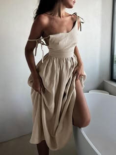 Backless Cotton Linen Lace Up Long Dress Backless Long Dress, Womens Beach Fashion, Maxi Sundress, Summer Fashion Beach, Mini Robes, Sling Dress, Suspender Dress, Cami Dress, Beach Dress